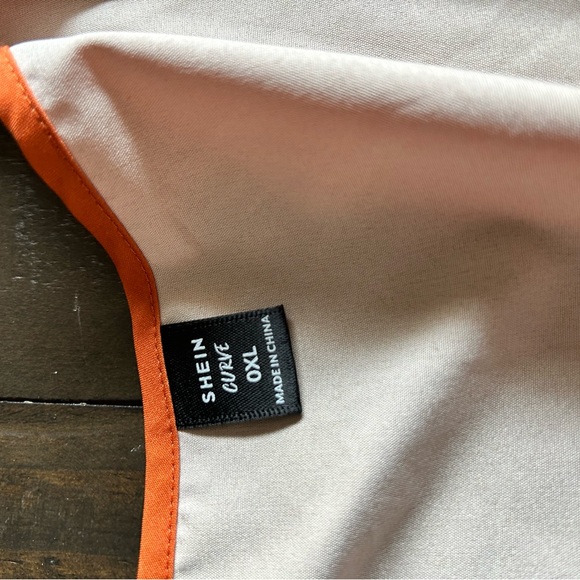 SHEIN 0XL, orange printed waist tie top - Picture 2 of 4